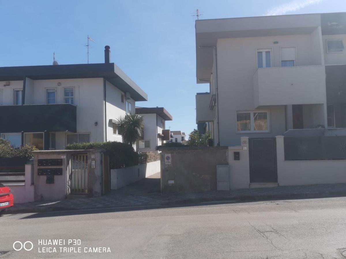 Nuovo Bilocale A 100 Mt Dal Mare Apartment Porto Torres Ngoại thất bức ảnh